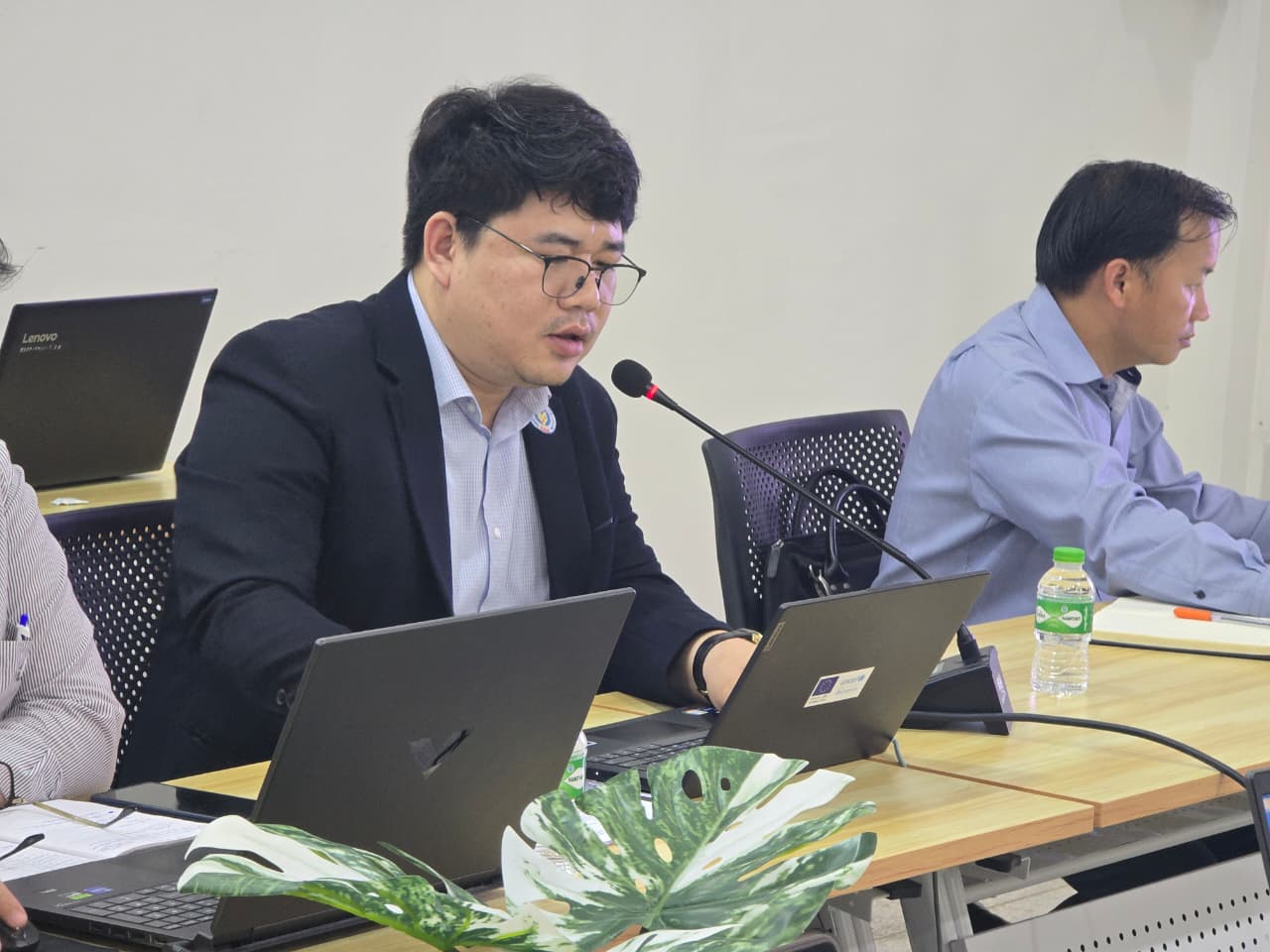 2283ec6d 7ee8 44cc b6c1 6b161cff4044